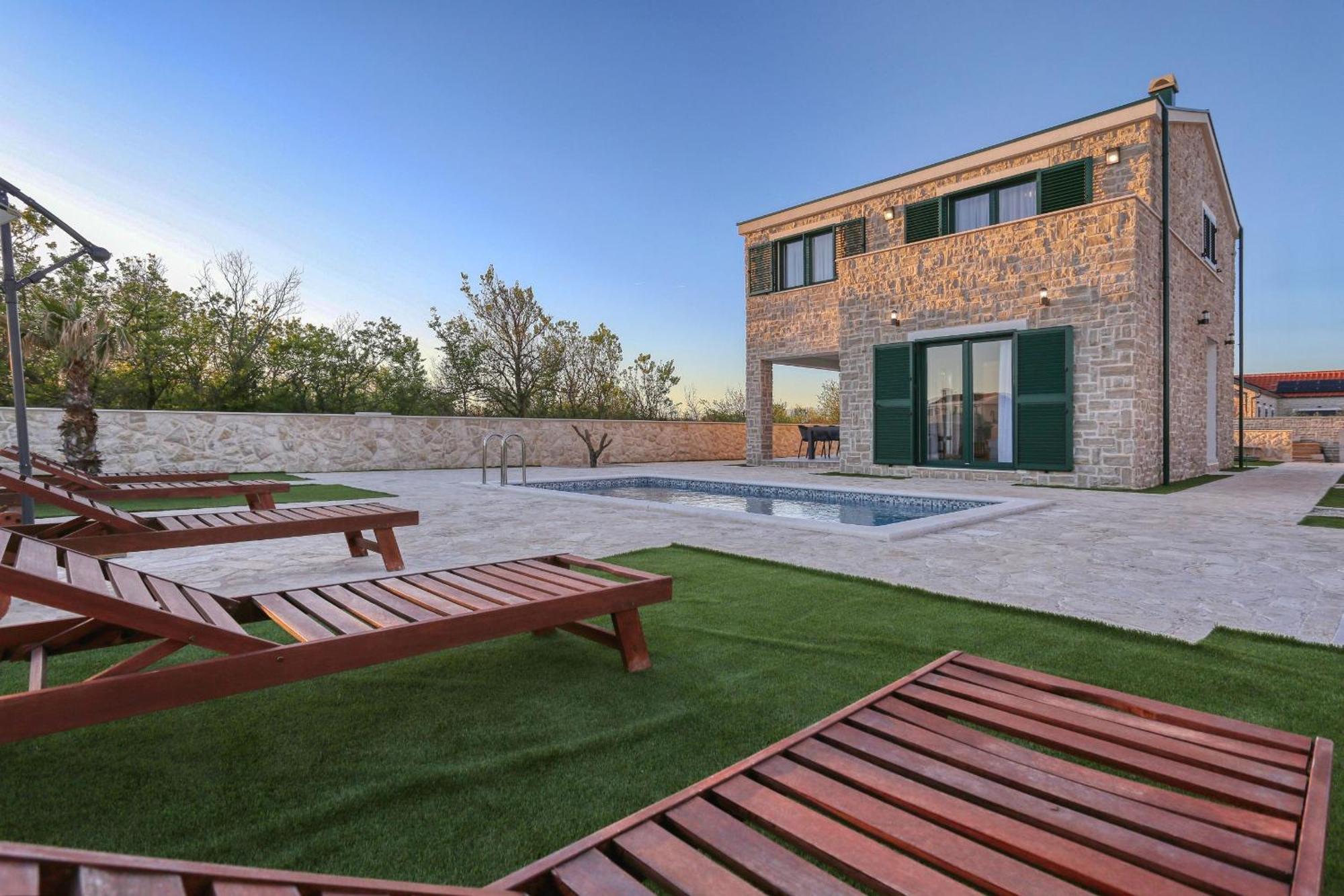 Privdate Villa