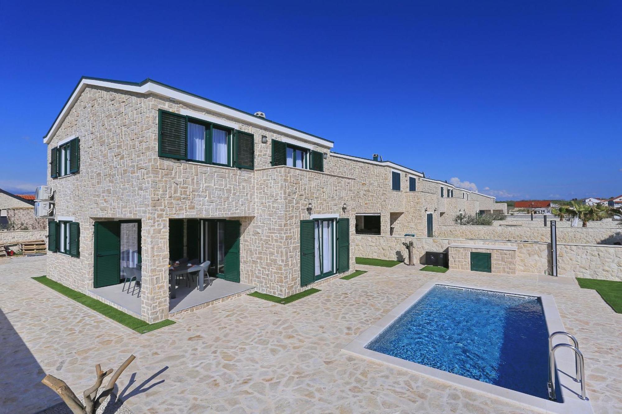 Villa Privdate *